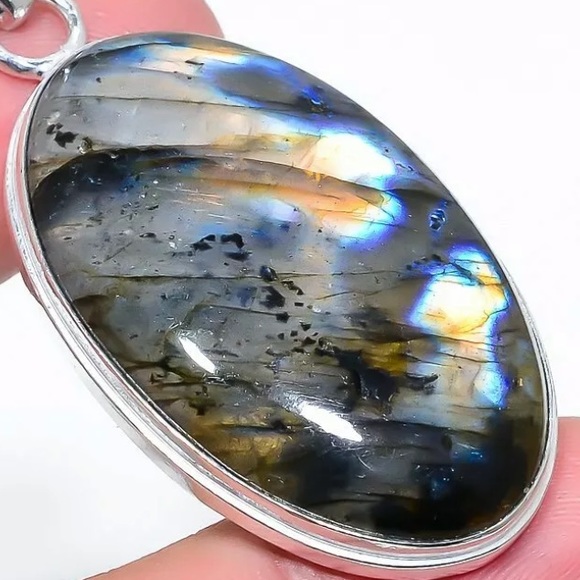 Labradorite sterling silver pendant - Picture 2 of 2
